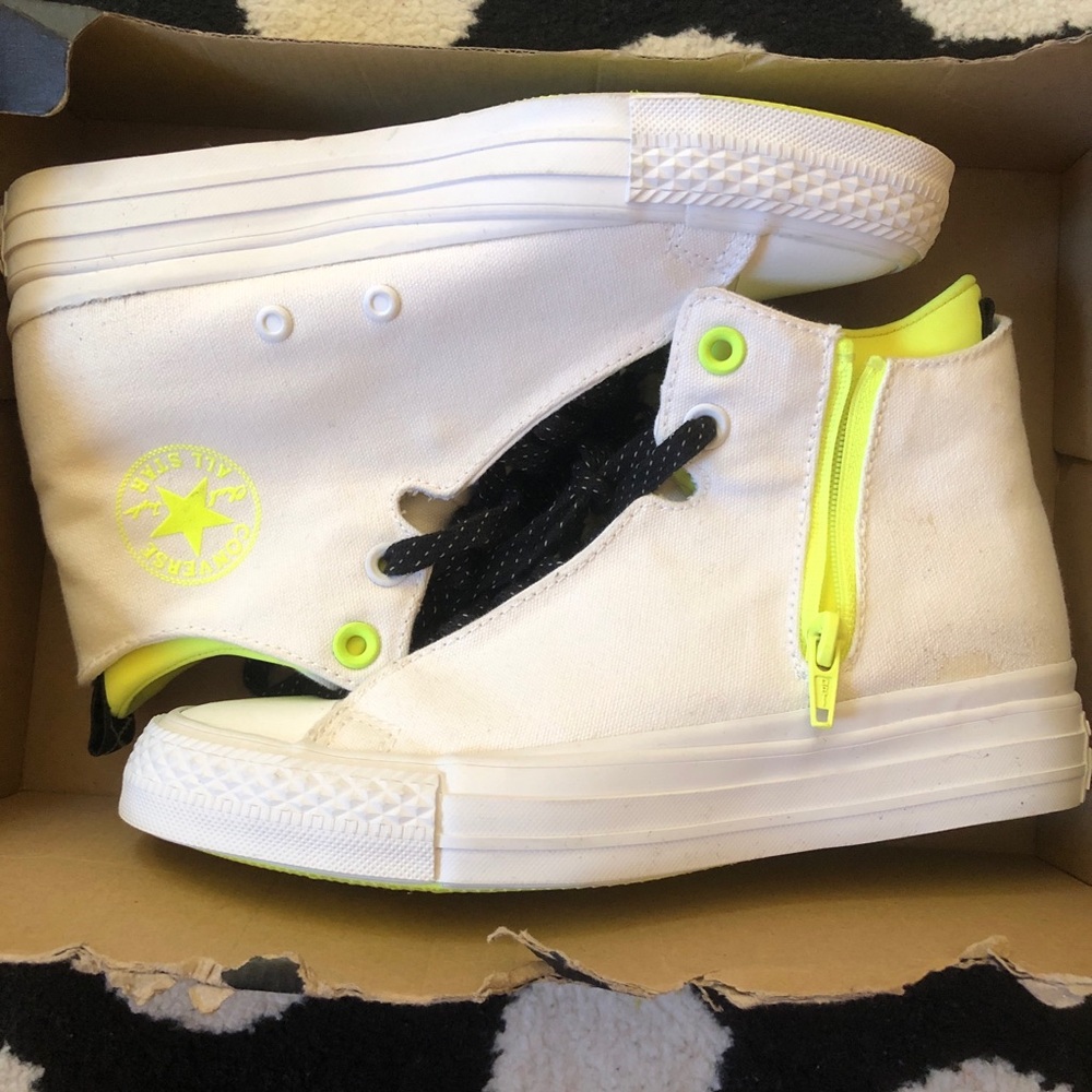Converse chuck taylor Selene Shield canvas sneakers women 6 open box